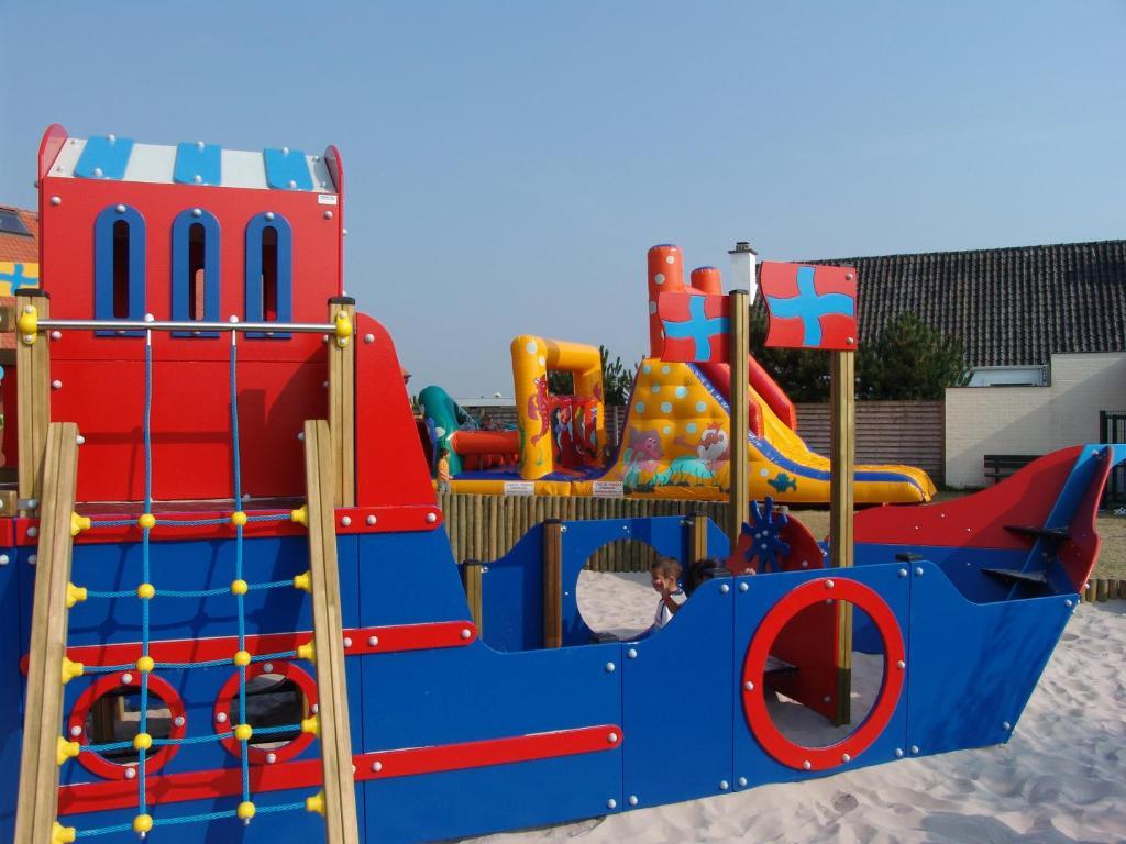 Park Kerlinga Hotel Bredene Kültér fotó