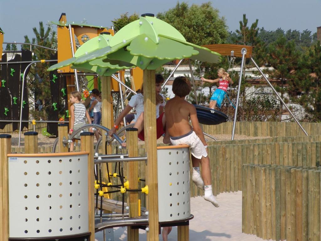 Park Kerlinga Hotel Bredene Kültér fotó