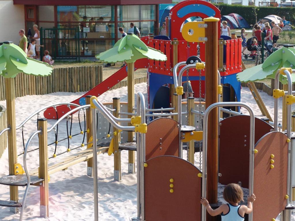 Park Kerlinga Hotel Bredene Kültér fotó